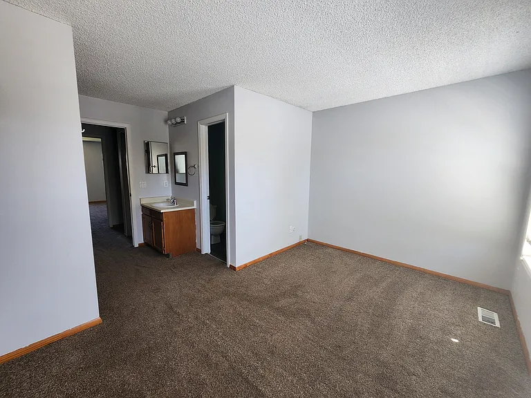 8813 W Floyd Ave — Photo 12