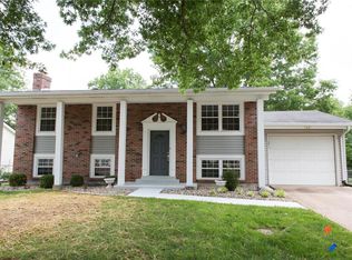 1231 Green Falls Dr, Fenton, MO