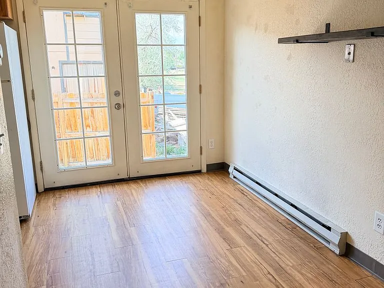 2318 S Colorado Ave — Photo 6