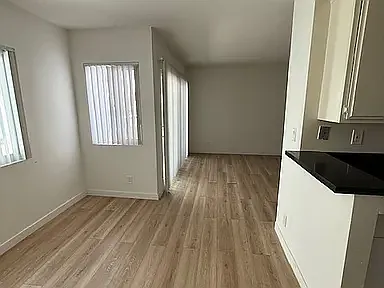 5210 Zelzah Ave. — Photo 13