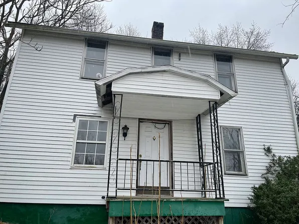 2170 Whites Hill Rd, Greensburg, PA 15601