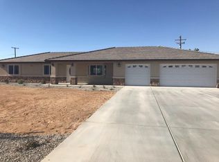 15485 Laguna Seca Rd, Apple Valley, CA 92307