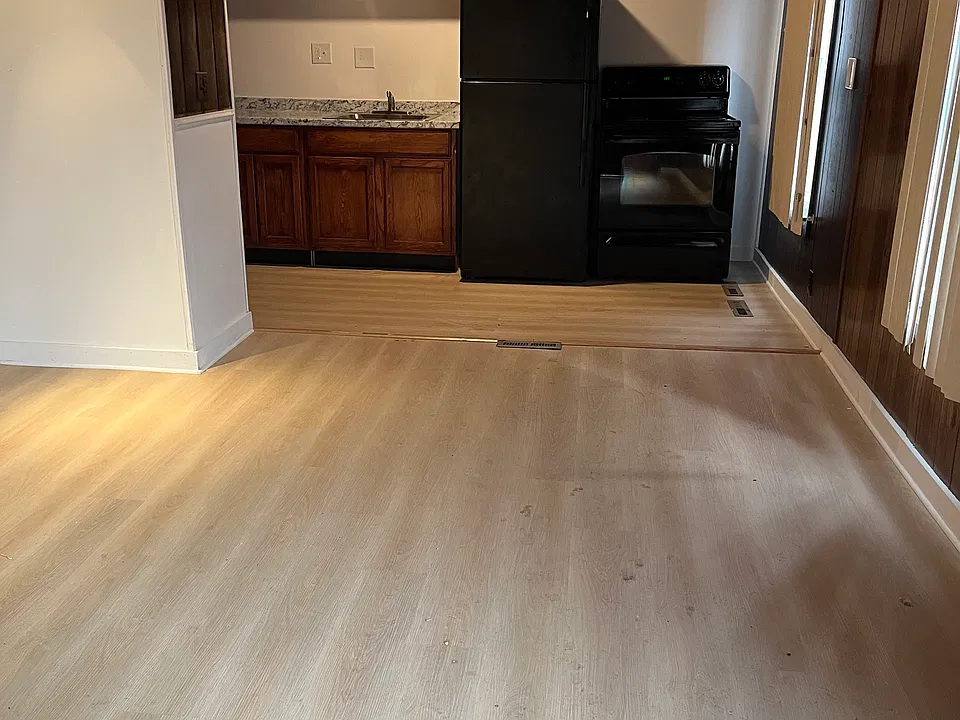 1004 Rudolph Pl #1R