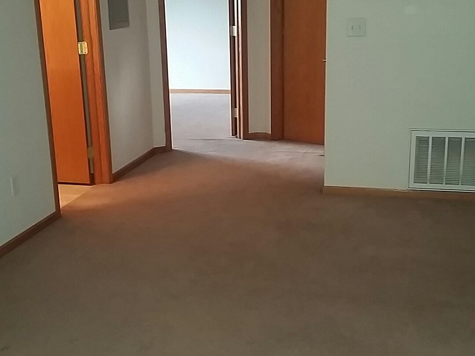 Sunset 1108 Cornell St 112 Apartments Vermillion, SD Zillow