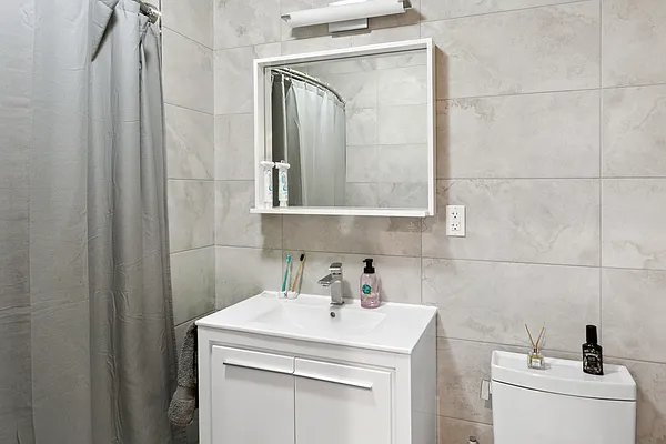 Sold by Compass | media 5