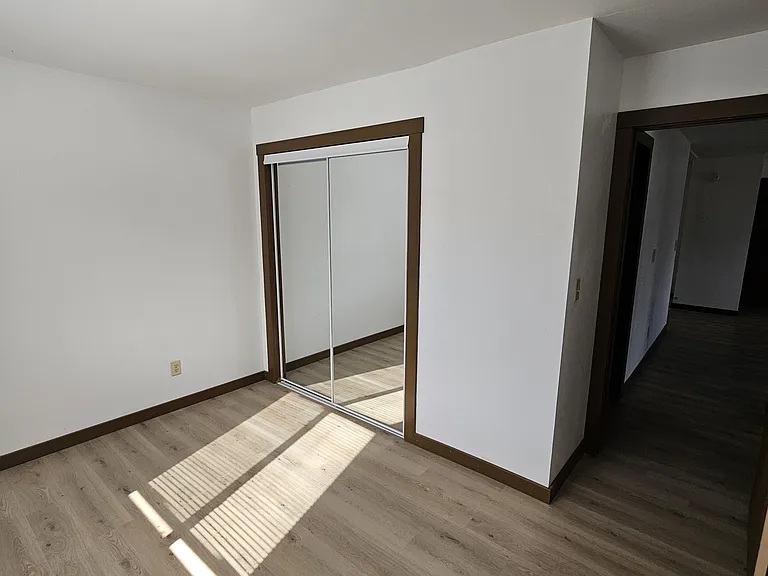 1705 La Crescent St #129 — Photo 18