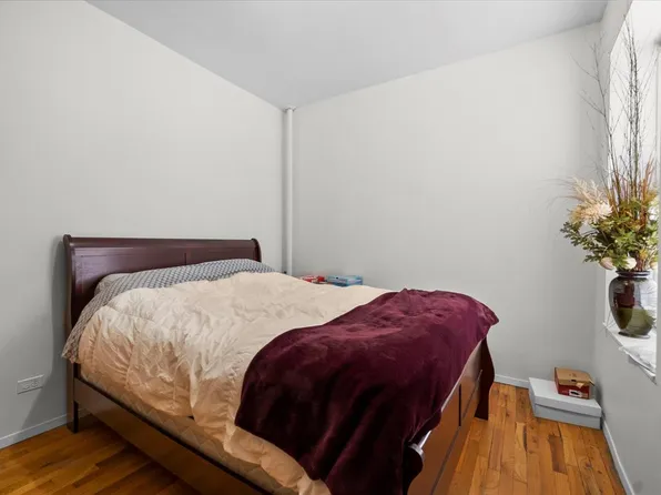 560 East 189th Street image 8 of 14