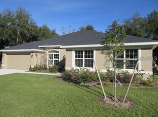 810 Olive Ave, Fruitland Park, FL 34731