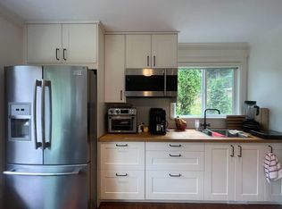 26450 Ferguson Ave, Maple Ridge, BC V2W1R8