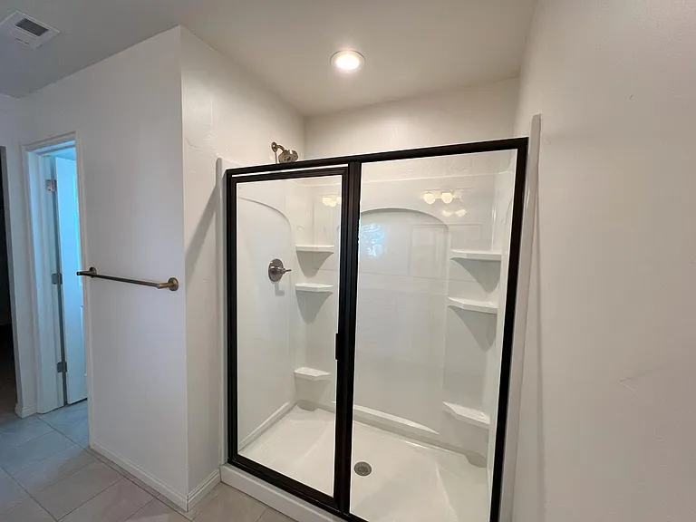 2025 W 900 N — Photo 24
