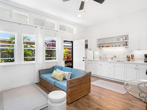 1-bedroom apartment with a separate bedroom, private entrance, private bath, kitchenette, in-suite washer, and dryer