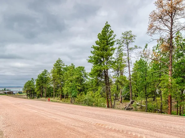 17 E Pine St, Moorcroft, WY 82721