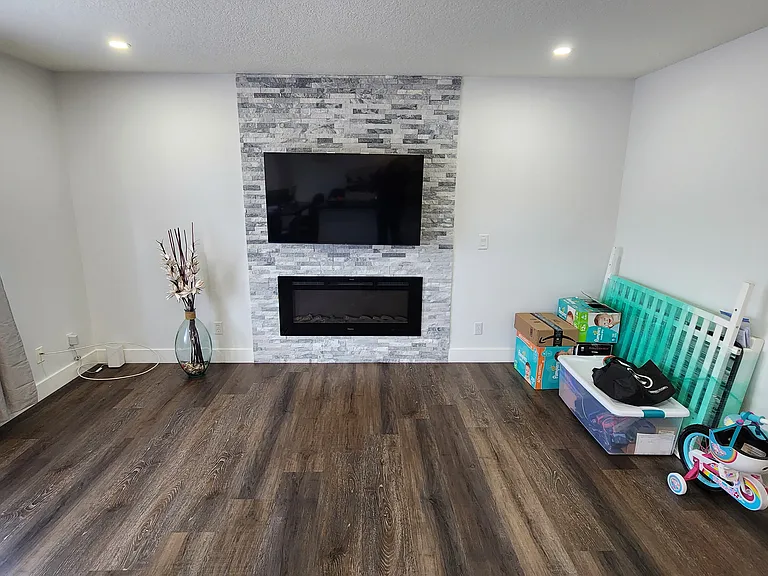 258 Rockborough Grn NW — Photo 4