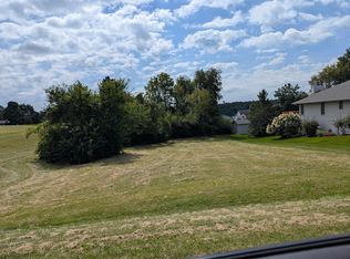 951 Lake Summerset Rd, Davis, IL 61019