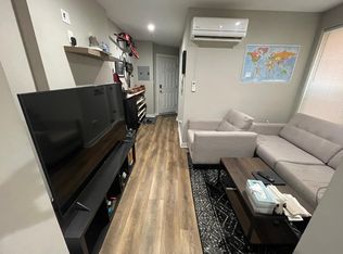 250 S 44th St #1R, Philadelphia, PA 19104