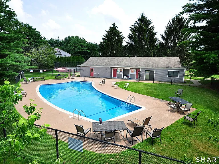 2103 Mill Pond Dr #2103 — Photo 4