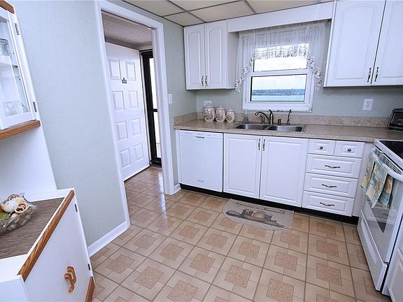 4th image of 1230 Gulf Blvd APT 1807
