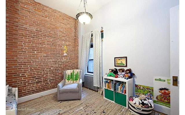 Rented by Douglas Elliman | media 16