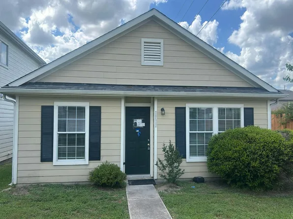 1111 Verde Trails Dr, Houston, TX 77073