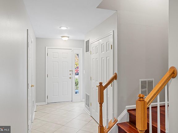 4th image of 15782 Nimes Ct