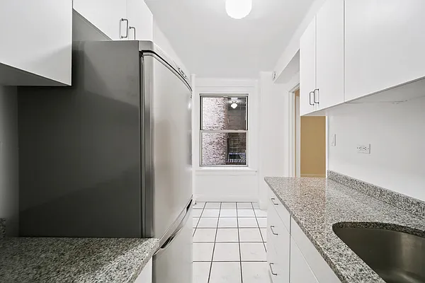 Rented by Cooper & Cooper Real Estate | media 20