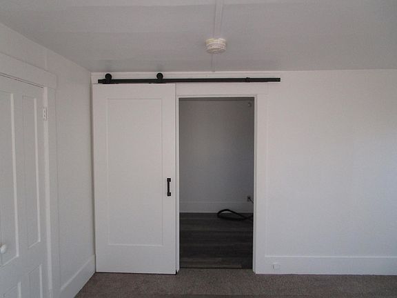 5th image of 78 1/2 Vine St APT B