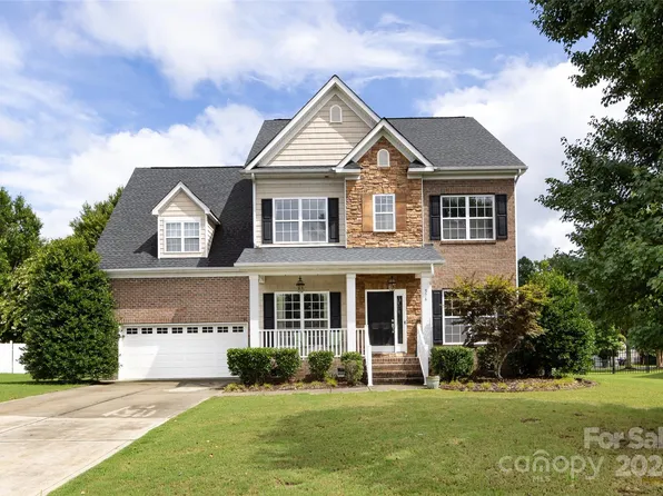 576 Evening Mist Dr, Fort Mill, SC 29708