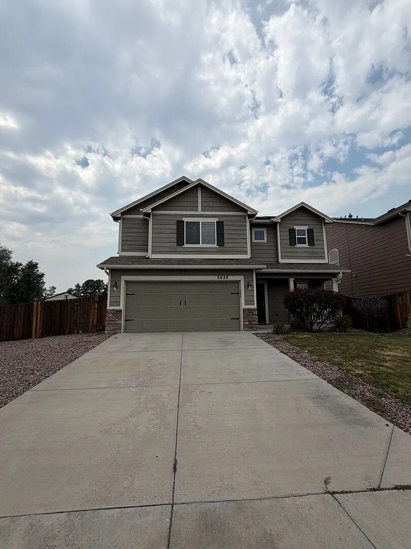 Cuchares Ranch - Modern 3 Bd Home With Fenced Yard, Central A/C & Solar Panels! — Photo 2