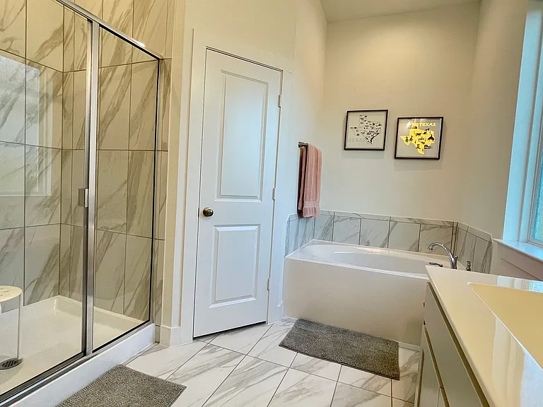 4516 Bartagrass Dr — Photo 15