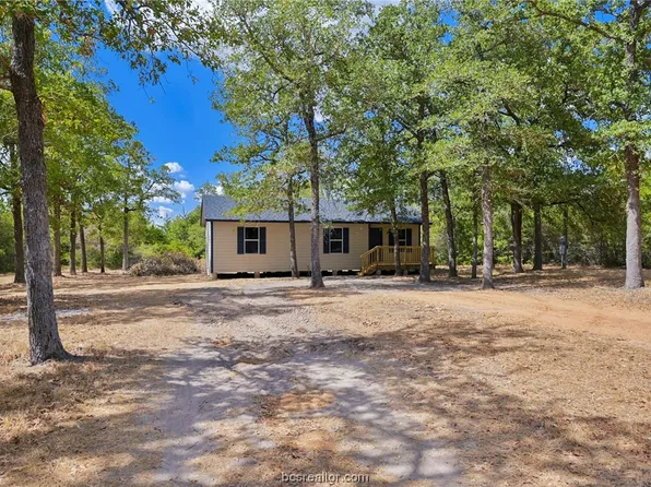 486 Oak Forest Dr, Somerville, TX 77879