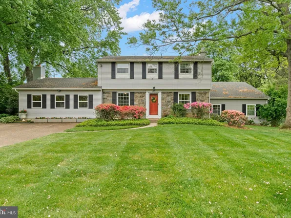 2305 Langhorne Yardley Rd, Langhorne, PA 19047