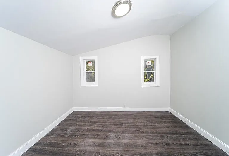 504 Morris St #1 — Photo 11