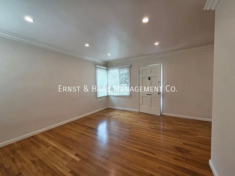 5235 E The Toledo #C — Photo 4