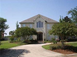 10 Oakland Rd, Kenner, LA 70065