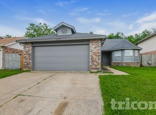 1423 Ardmore Dr, Arlington, TX 76018
