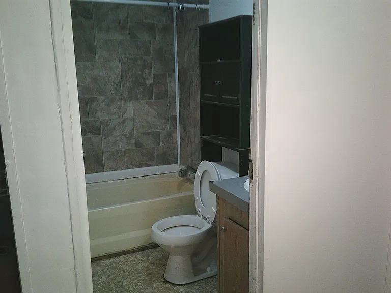 5251 Hickory Forrest Dr — Photo 8