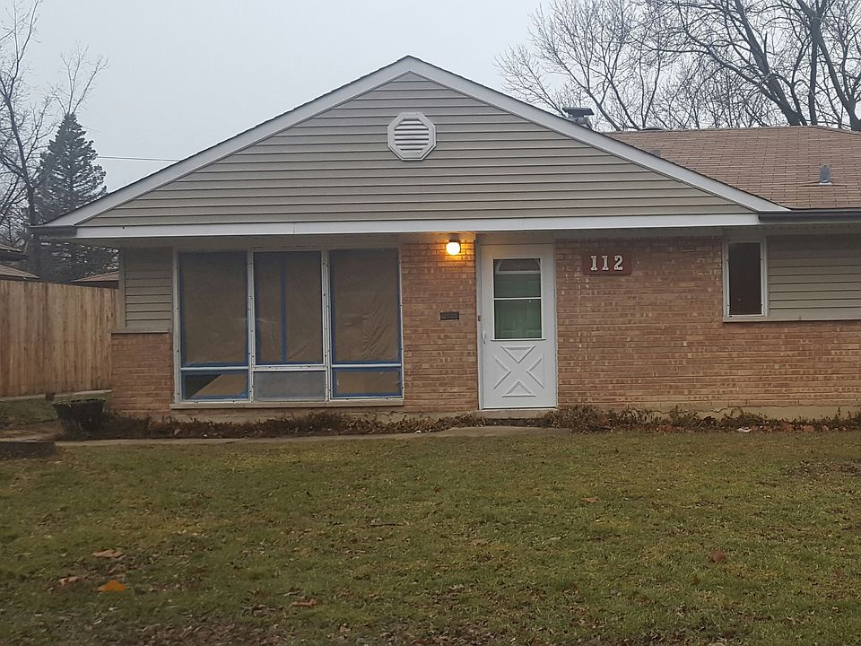 Beautiful One Story 3 Bedroom 1 Bath. Eat in Kitchen, Large