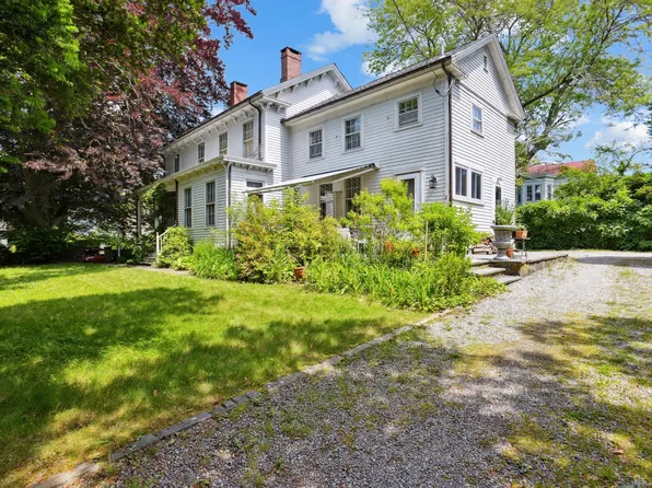 2 Summit Street, Stonington, CT 06378