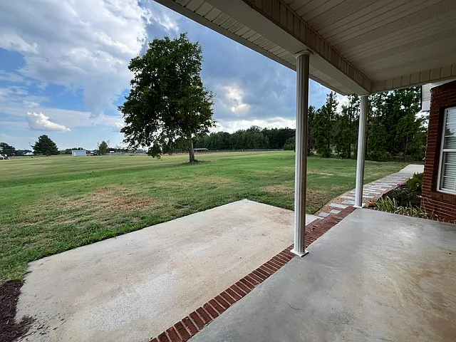 17916 Remington Dr — Photo 5