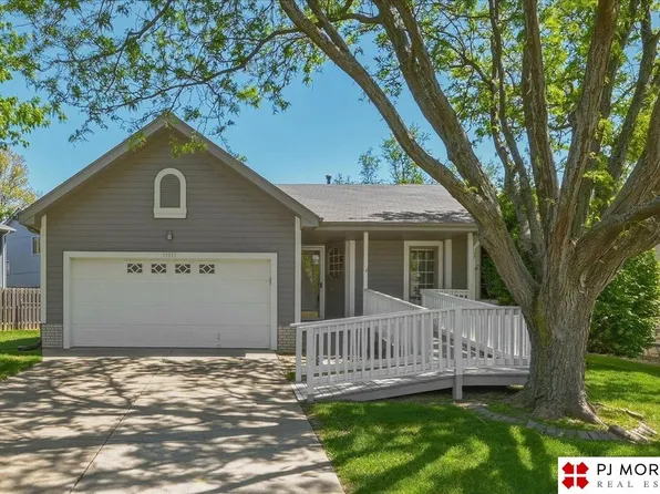 15507 Josephine St, Omaha, NE 68138