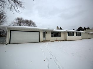 2531 Elm Dr, White Bear Lake, MN 55110