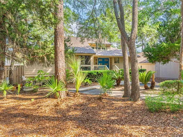 13 Marsh Dr, Hilton Head Island, SC 29928