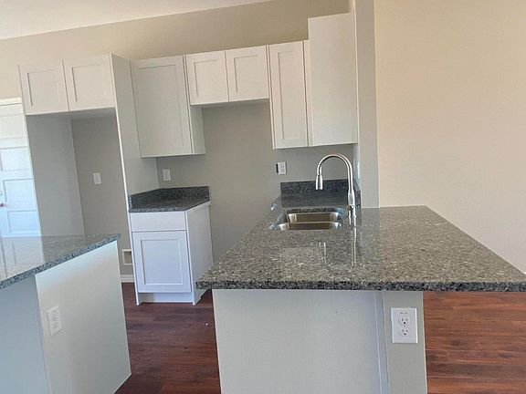 3rd image of 5572 E Santa Clara Dr