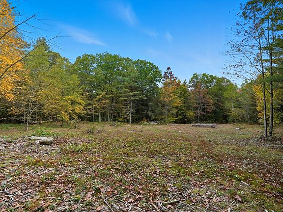 2nd image of 115 Crooked Ledge Rd