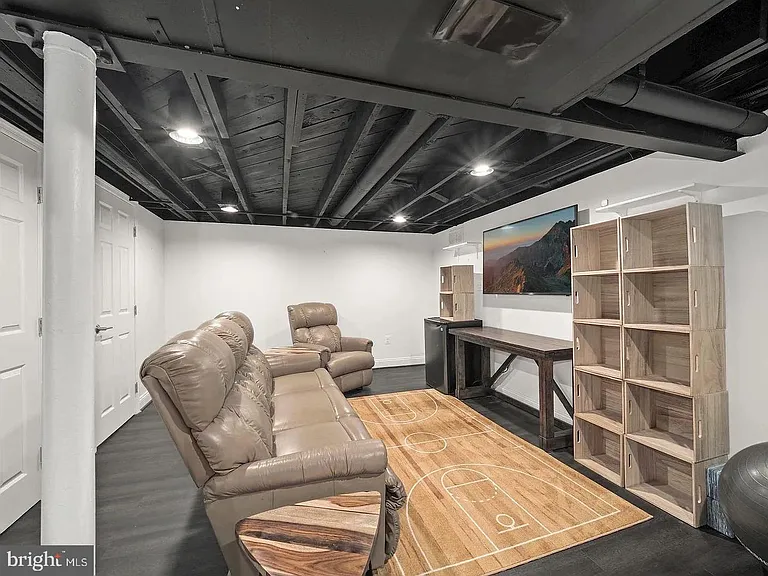 2605 Arcola Ave — Photo 23