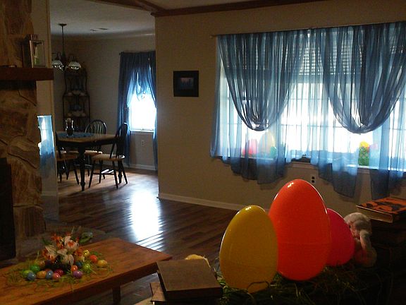 Great Room to Dining Room