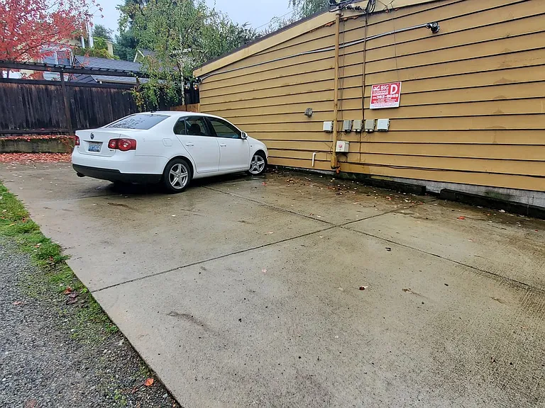 4500 6th Ave NW — Photo 9