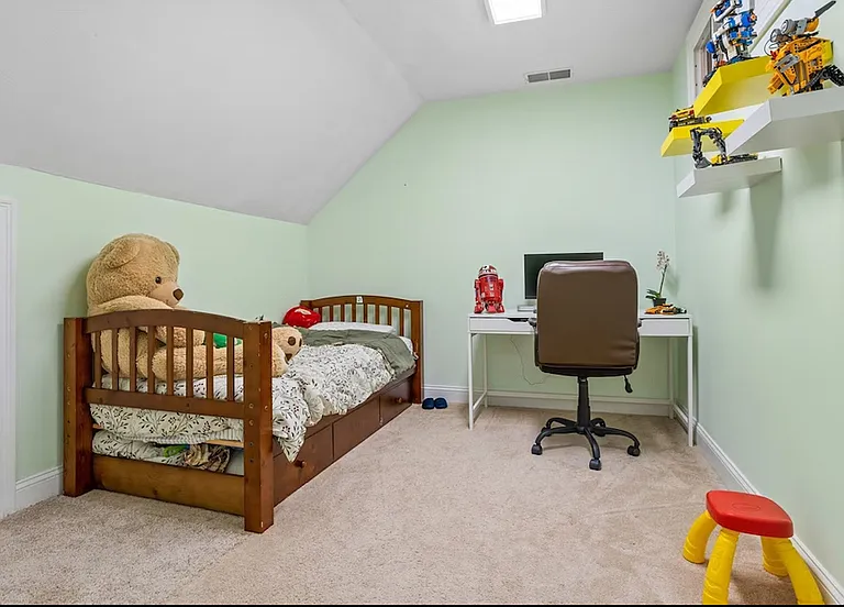 4 Commodore Way — Photo 11