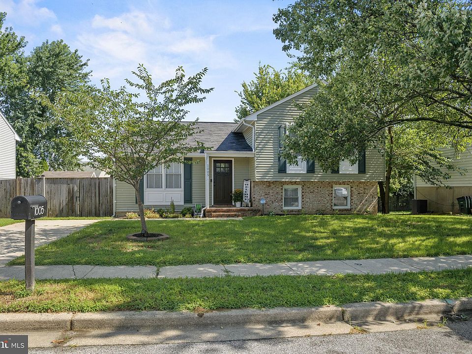 1st image of 1005 Paddington Pl