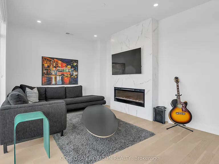 71 Wyndham St S #1105 — Photo 5